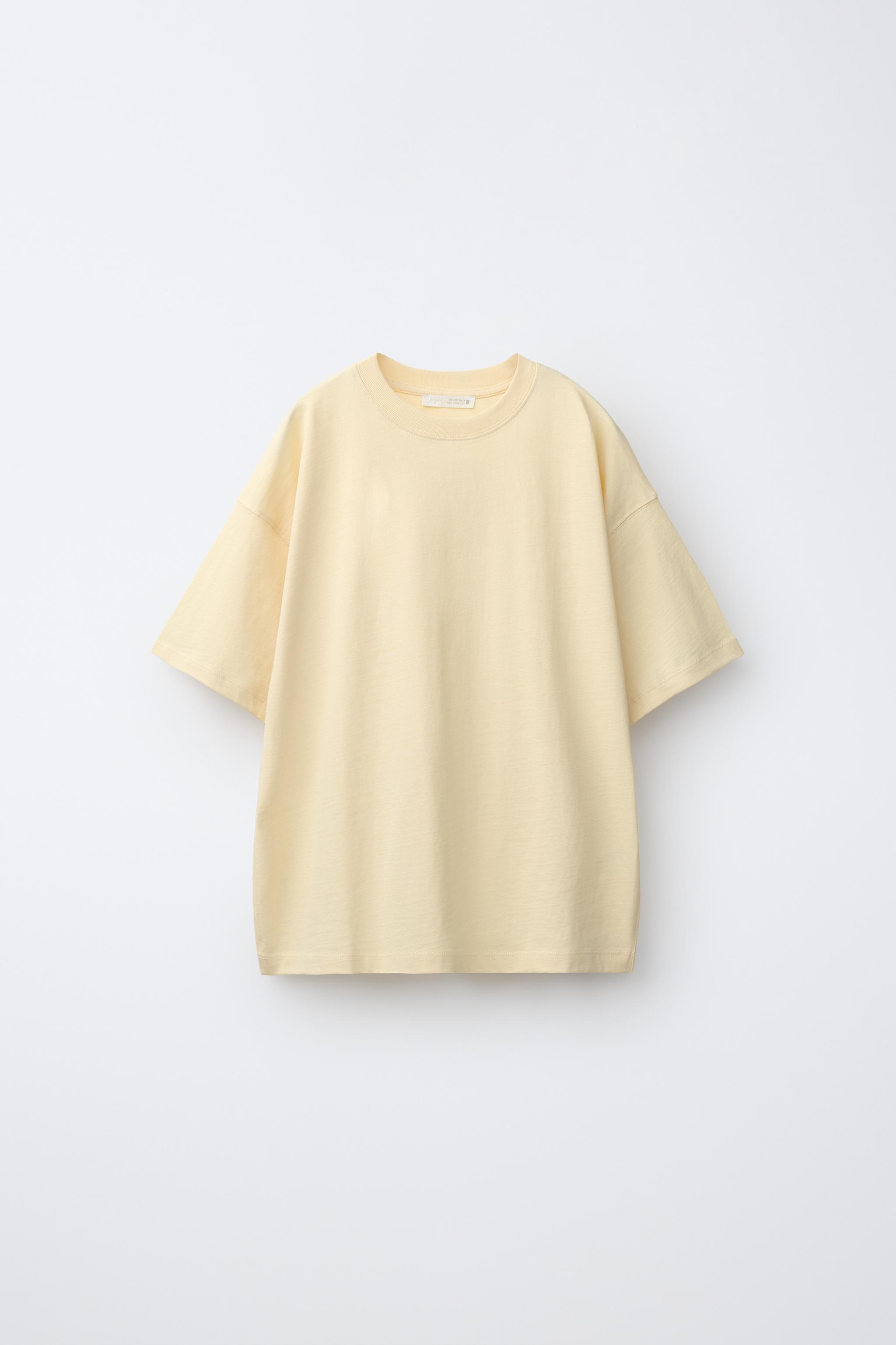 LOT DE TROIS T-SHIRTS UNIS ET À RAYURES